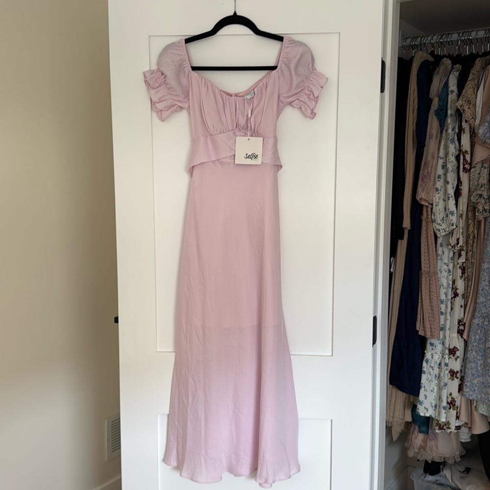 Selfie Leslie Off-Shoulder Pink Midi Dress